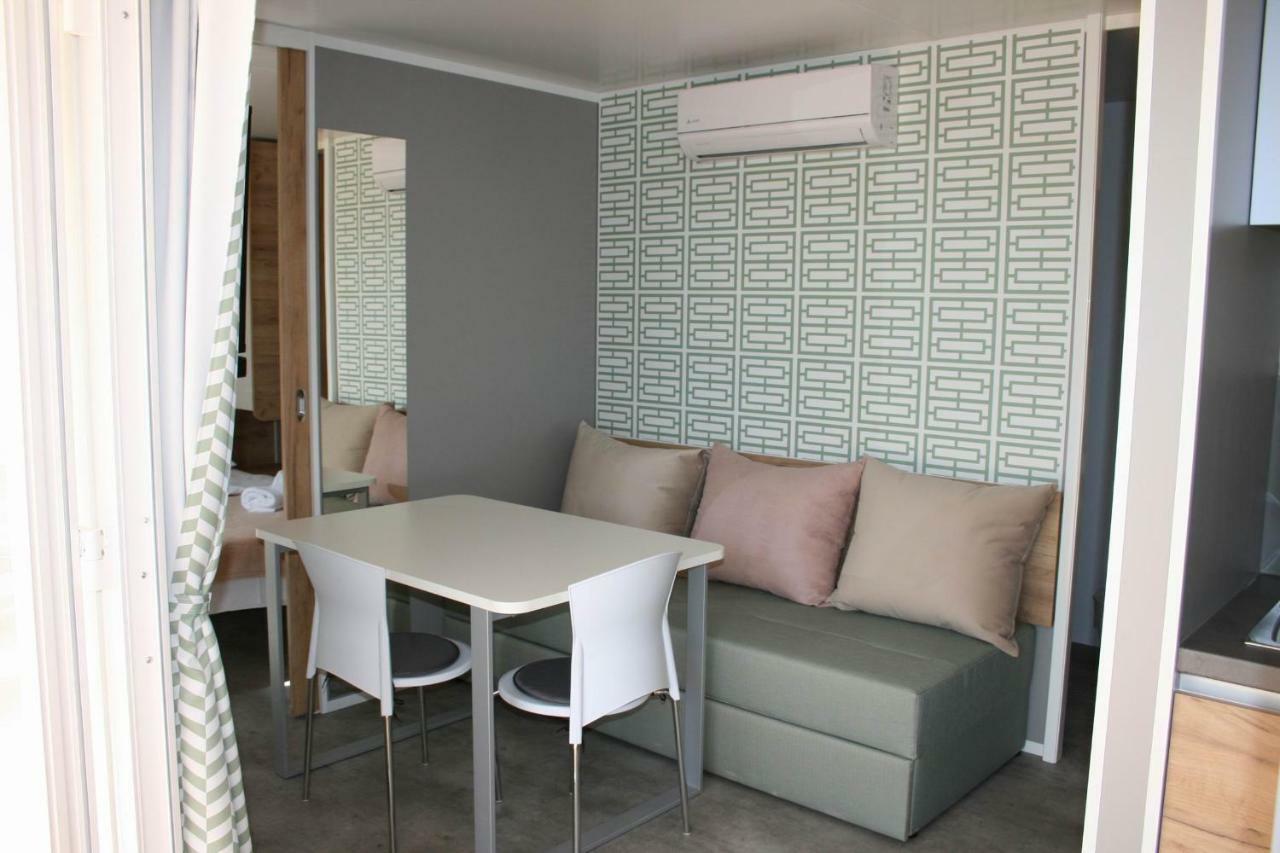 Mobile Homes Katinka, Starigrad Paklenica, Croatia Exterior foto